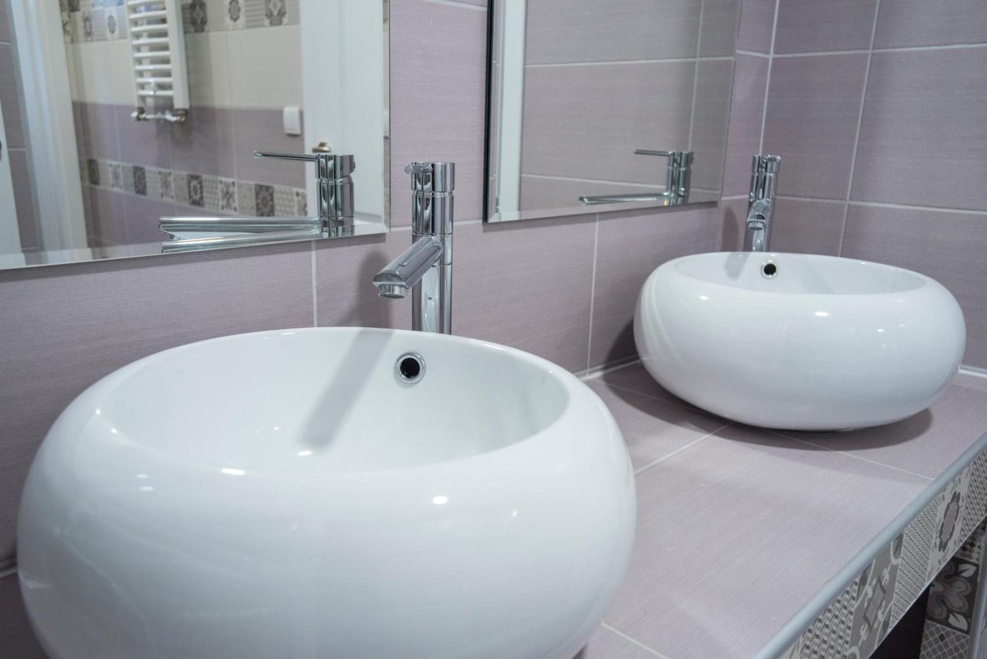 Bloom Inn Ниш Номер фото
