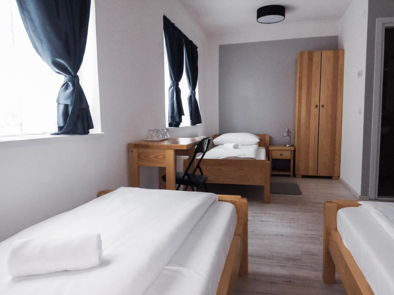 Bloom Inn Ниш Экстерьер фото